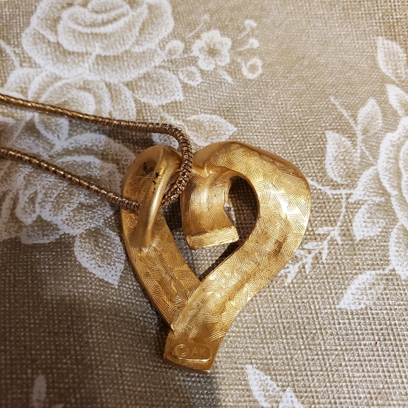 VINTAGE SIGNED ANNE KLEIN HEART NECKLACE super sparkly. Nice stones. CZs - Picture 5 of 8
